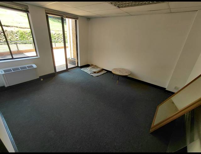 210M² OFFICE TO LET IN BRYANSTON